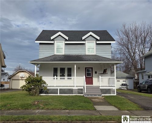 32 Albany Avenue, Dunkirk, NY, 14048 | Card Image