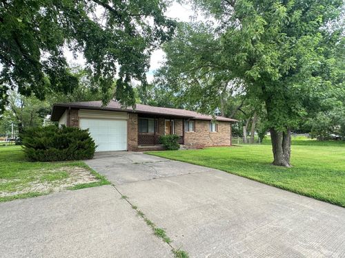 940 Lulu St, Augusta, KS, 67010-1329 | Card Image