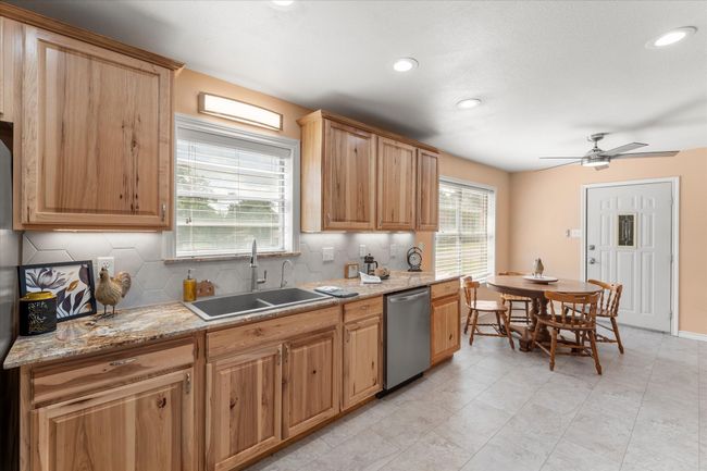 314 Cedar St, House other with 3 bedrooms, 2 bathrooms and null parking in Mt Pleasant TX | Image 9