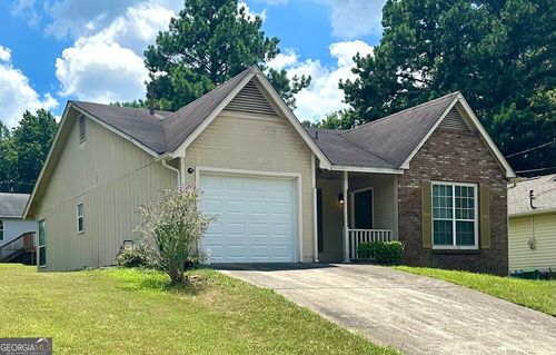 5531 Marbut Forest Way, Lithonia, GA, 30058-7820 | Card Image