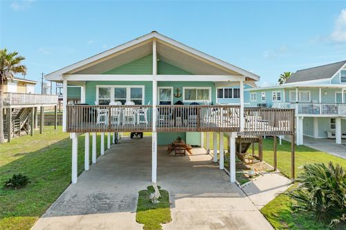 16906 Beachcomber Dr, Jamaica Beach, TX, 77554 | Card Image