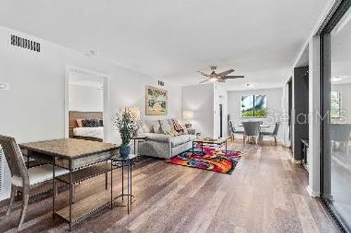 35-3071 Willow Grn, SARASOTA, FL, 34235-2039 | Card Image
