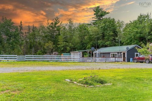 377 Cloverdale Rd, Birch Hill, NS, B0N2J0 | Card Image