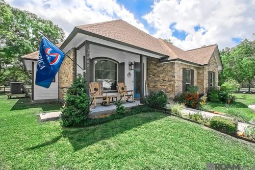 30555 Weiss Rd, Livingston, LA, 70754-2014 | Card Image