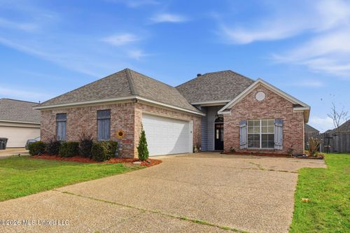 812 Jason Cv, Brandon, MS, 39047-6290 | Card Image