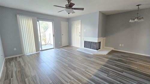 504-18617 Egret Bay Blvd, Houston, TX, 77058-3295 | Card Image