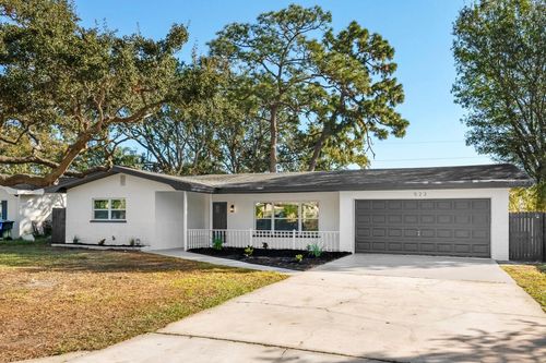 523 Deville Dr E, LARGO, FL, 33771-1114 | Card Image