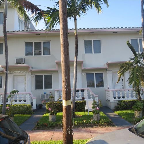 3-841 W 40th St, Miami Beach, FL, 33140-3819 | Card Image
