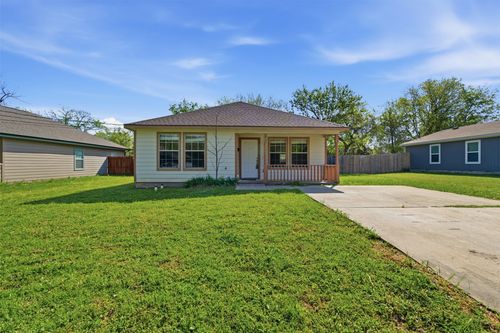 1901 Wright St, Greenville, TX, 75401-3268 | Card Image