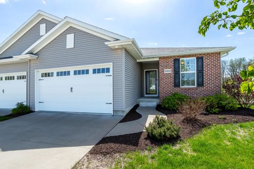 5505 E Creekside Ln, Bettendorf, IA, 52722-3561 | Card Image