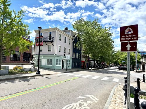 2-3 Spring St, Newport, RI, 02840-7142 | Card Image