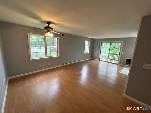 e52-5 Woodside Ave, Danbury, CT, 06810-7126 | Card Image