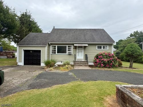 5 Mulberry Ln, Denville, NJ, 07834-2207 | Card Image