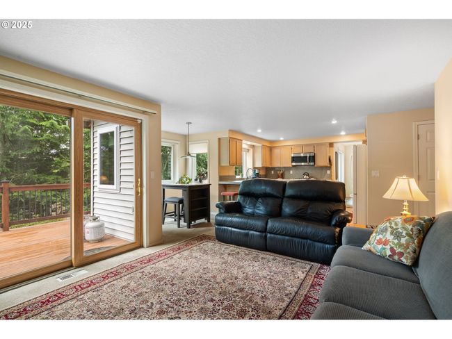 3010 Sw Phyllis Dr, House other with 4 bedrooms, 3 bathrooms and 3 parking in Gresham OR | Image 19