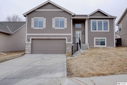 8538 King St, Omaha, NE, 68122-1284 | Card Image