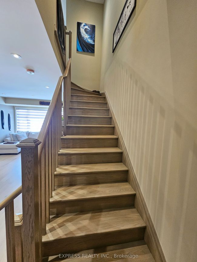 279 Moody Dr, House attached with 3 bedrooms, 3 bathrooms and 2 parking in Kleinburg ON | Image 26