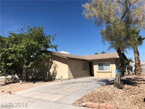 6196 W University Ave, Las Vegas, NV, 89103-3250 | Card Image