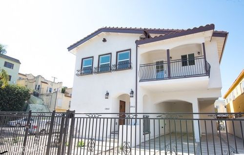 1861 W 9th St, Los Angeles, CA, 90019-1735 | Card Image