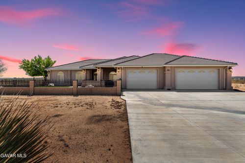 9828 Magnolia Avenue, California City, CA, 93505 | Card Image