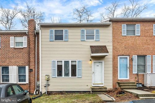 22 Persian Lilac Dr, ETTERS, PA, 17319-9309 | Card Image