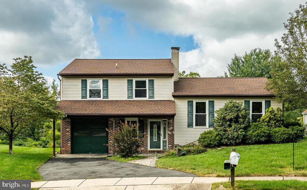 Alicia Cir, Reading, PA 19608