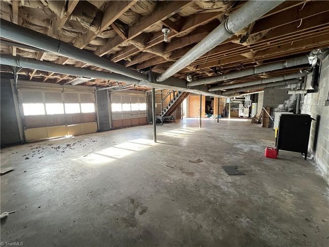 101 N Wilson St, House other with 4 bedrooms, 2 bathrooms and null parking in Madison NC | Image 36