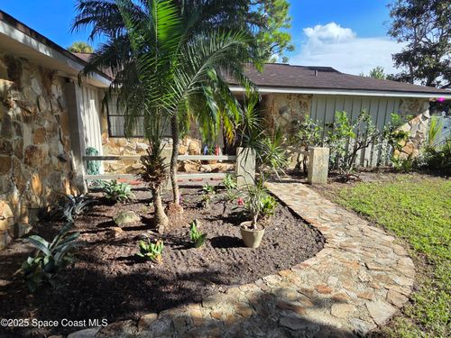4205 Grovewood Ln, Titusville, FL, 32780-5914 | Card Image