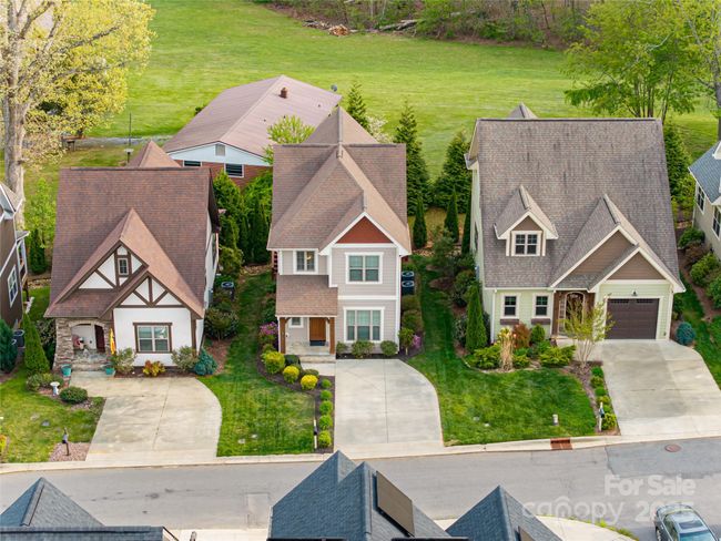 19 Tudor Way, House other with 3 bedrooms, 3 bathrooms and null parking in Black Mountain NC | Image 46