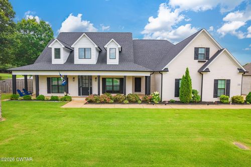 8 Larkson Ln, Jackson, TN, 38305-1939 | Card Image