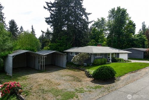 1812 74th St Se, Everett, WA, 98203-6742 | Card Image