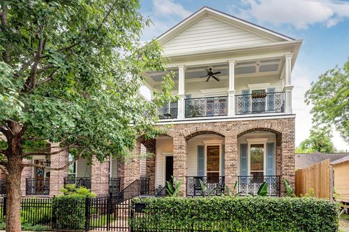 1010 Nicholson St, Houston, TX, 77008-6752 | Card Image