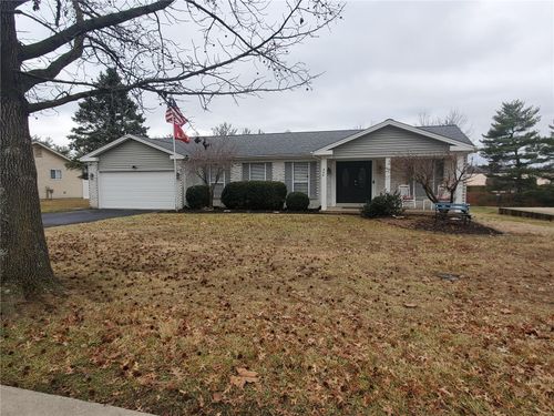 420 Royal Village Drive, Manchester, MO, 63011 | Card Image