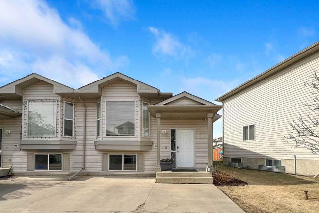 205 Kodiak Crescent, Home with 4 bedrooms, 2 bathrooms and 2 parking in Fort Mcmurray AB | Image 1