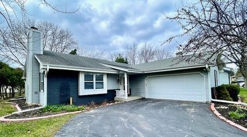 W168N10725 Juniper Dr, Germantown, WI, 53022 | Card Image