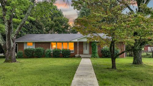 112 N Linda Dr, Shelbyville, TN, 37160-3828 | Card Image