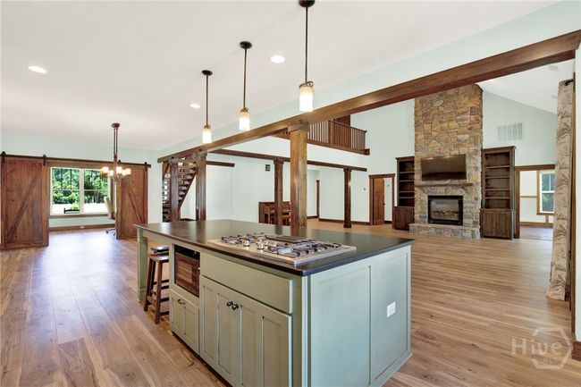 Kitchen | Image 10