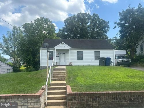 6909 Kenfig Dr, FALLS CHURCH, VA, 22042-3825 | Card Image