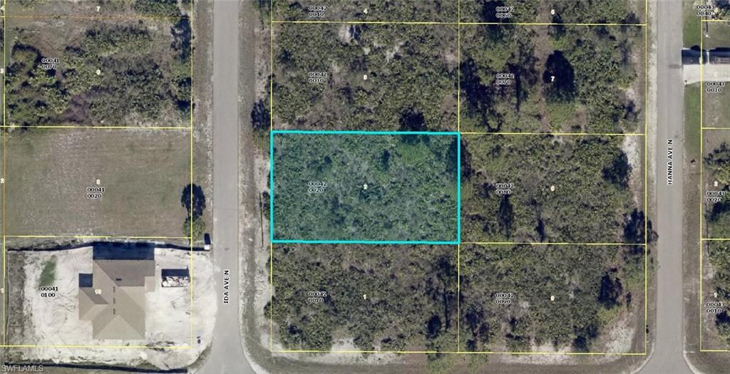 Land in LEHIGH ACRES
