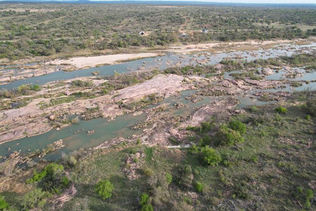 12041 W Ranch Road 152, House other with 5 bedrooms, 3 bathrooms and null parking in Llano TX | Image 5