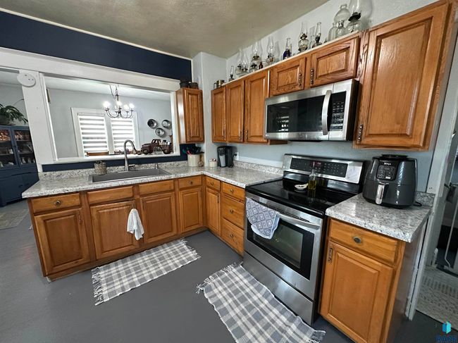 44415 Us Highway 18, House other with 3 bedrooms, 2 bathrooms and null parking in Freeman SD | Image 33
