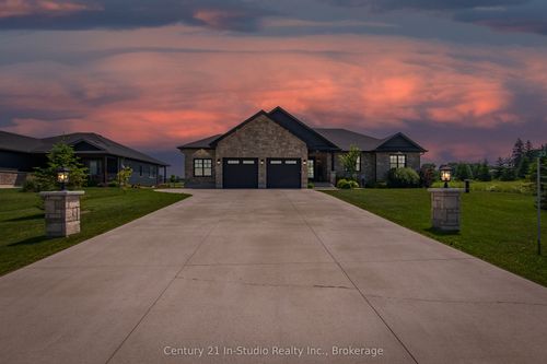 33 Nickason Dr, Allenford, ON, N0H1A0 | Card Image