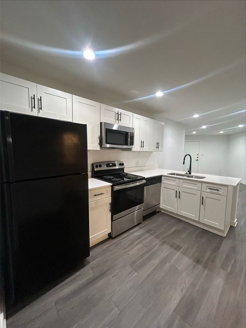 102-321 E 8th St, Dallas, TX, 75203-5201 | Card Image