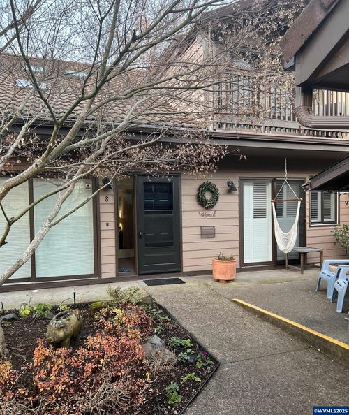 2800 Nw 29th St, Corvallis, OR, 97330-3553 | Card Image