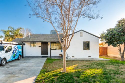 1413 W Fountain Way, Fresno, CA, 93705-3327 | Card Image