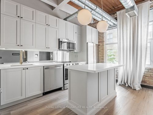 421-955 Queen St W, Toronto, ON, M6J3X5 | Card Image