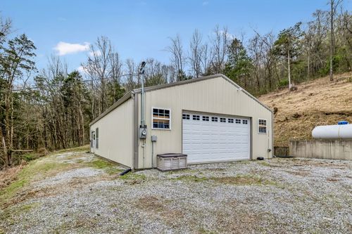 18 York Ln, Elmwood, TN, 38560-1000 | Card Image