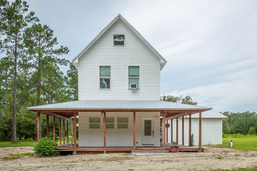 8256 Smith Creek Rd, Sopchoppy, FL, 32358-0811 | Card Image