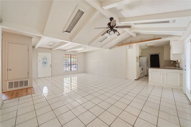 407 E 10 Th St, House other with 3 bedrooms, 2 bathrooms and null parking in Bishop TX | Image 6