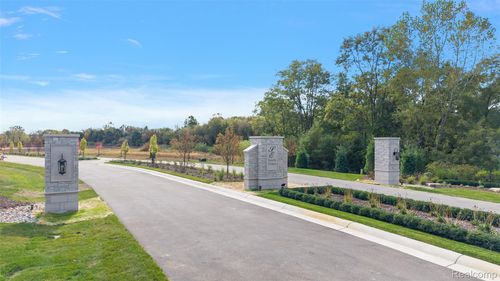 3146 Pompilio Dr, Rochester, MI, 48306 | Card Image