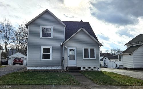 189 Pine St, Wadsworth, OH, 44281-1760 | Card Image